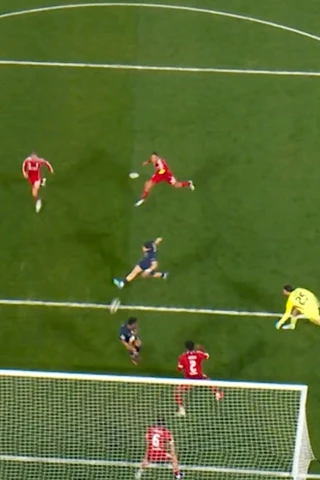 Khvicha Kvaratskhelia ⚽