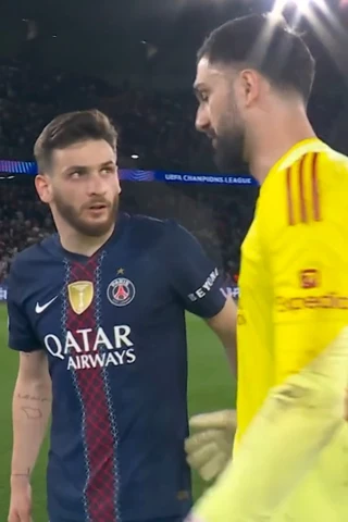 Kvaratskhelia 🤝 Mamardashvili 🇬🇪