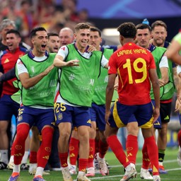 EURO 2024 Benches 📸