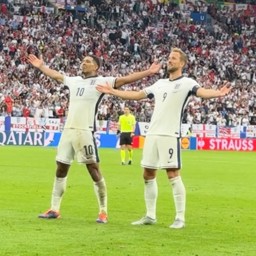 EURO 2024 Pitchside 📱